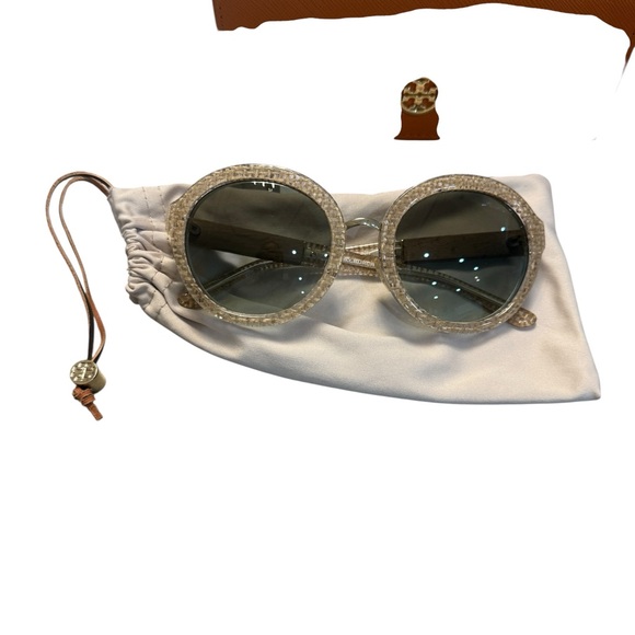 Tory Burch Raffai crystal sunglasses COA included - Picture 3 of 9